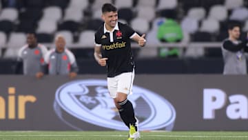 Victor Luís tenta aproveitar oportunidade no início do Cariocão 