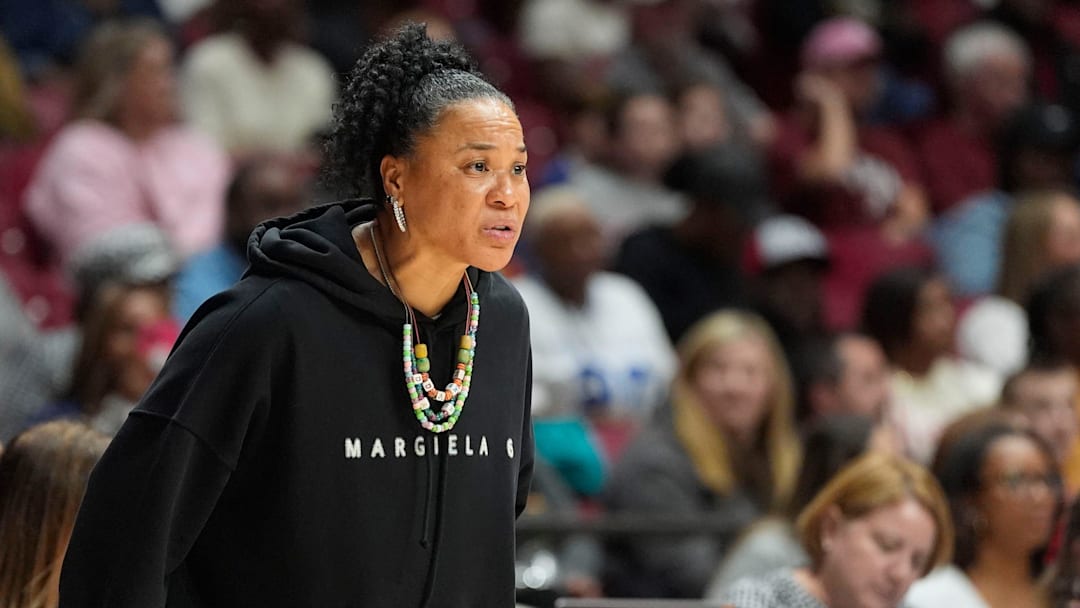 Feb 19, 2026; Tuscaloosa, AL, USA; South Carolina head coach Dawn Staley coaches her team as they play Alabama at Coleman Coliseum. Mandatory Credit: Gary Cosby Jr.-Tuscaloosa News Feb 19, 2026; Tuscaloosa, AL, USA; South Carolina head coach Dawn Staley coaches her team as they play Alabama at Coleman Coliseum. Mandatory Credit: Gary Cosby Jr.-Tuscaloosa News