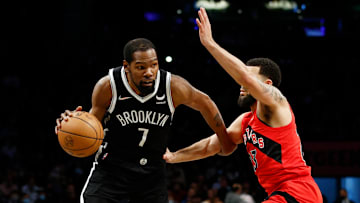 Kevin Durant es duda para el juego ante los Raptors pero podría retornar esta semana