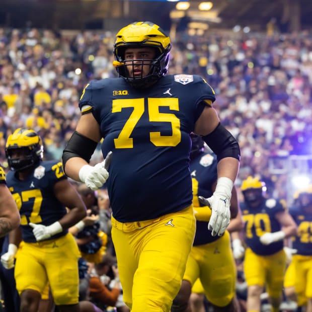 Michigan Wolverines offensive lineman Andrew Gentry