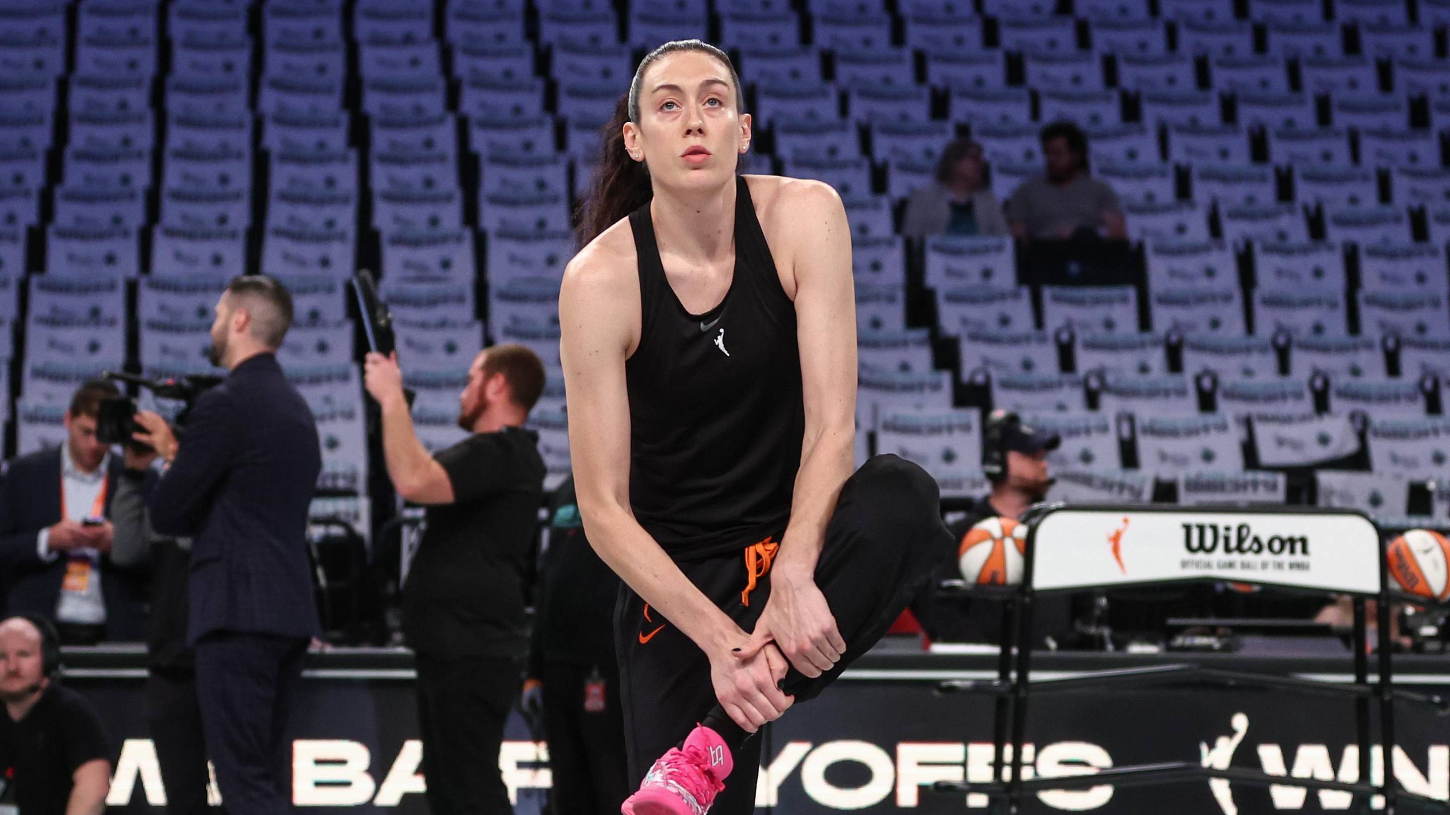 Breanna Stewart Starts Potential Liberty Closeout