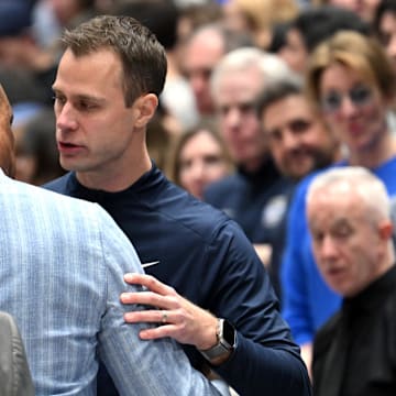 Duke basketball head coach Jon Scheyer