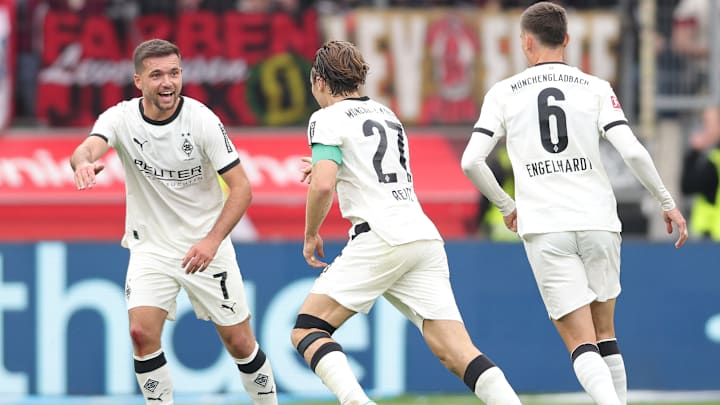 Kevin Stöger, Rocco Reitz und Yannik Engelhardt (v. li.) sehen sich neuer Konkurrenz gegenüber Kevin Stöger, Rocco Reitz und Yannik Engelhardt (v. li.) sehen sich neuer Konkurrenz gegenüber