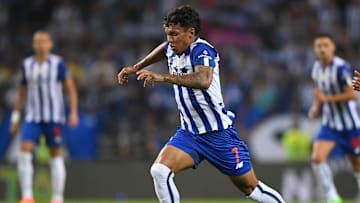Ex-Palmeiras, Gabriel Veron vive seu começo de jornada com a camisa do Porto