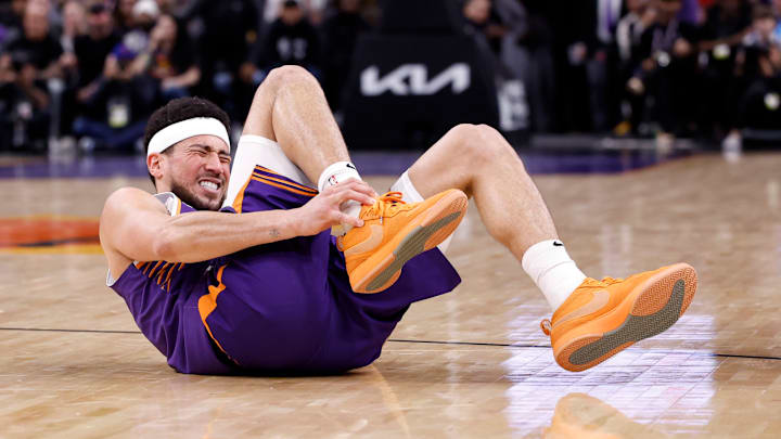 Houston Rockets v Phoenix Suns