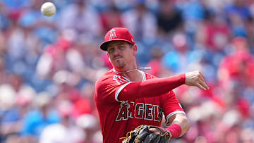 Los Angeles Angels v Philadelphia Phillies