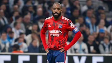 Lyon a du mal contre les gros