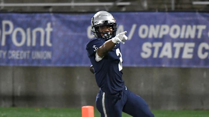 LaMarcus Bell's latest stellar performance helped lift Lake Oswego to the 6A Open championship game.