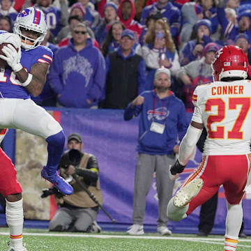 Bills receiver Elijah Moore catches a pass in the Week 9 win over the Chiefs.