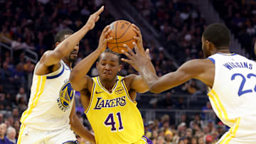 El base de Lakers tendrá las zapatillas de Stephen Curry