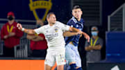 Javier "Chicharito" Hernández y Ranko Veselinovic.