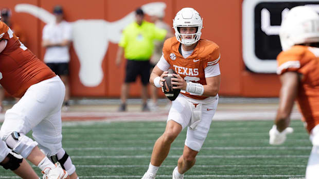 Texas Longhorns quarterback Arch Manning