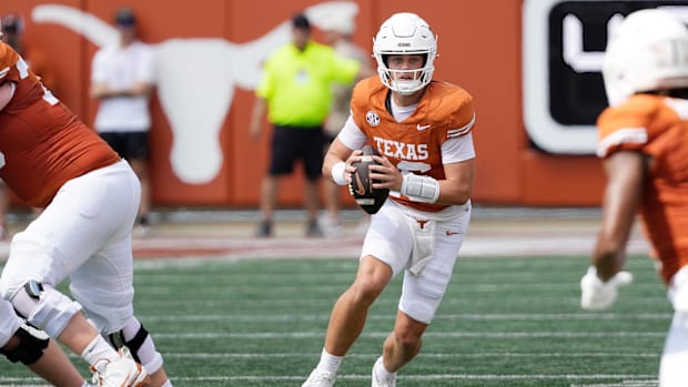 Texas Longhorns Quarterback Arch Mannin