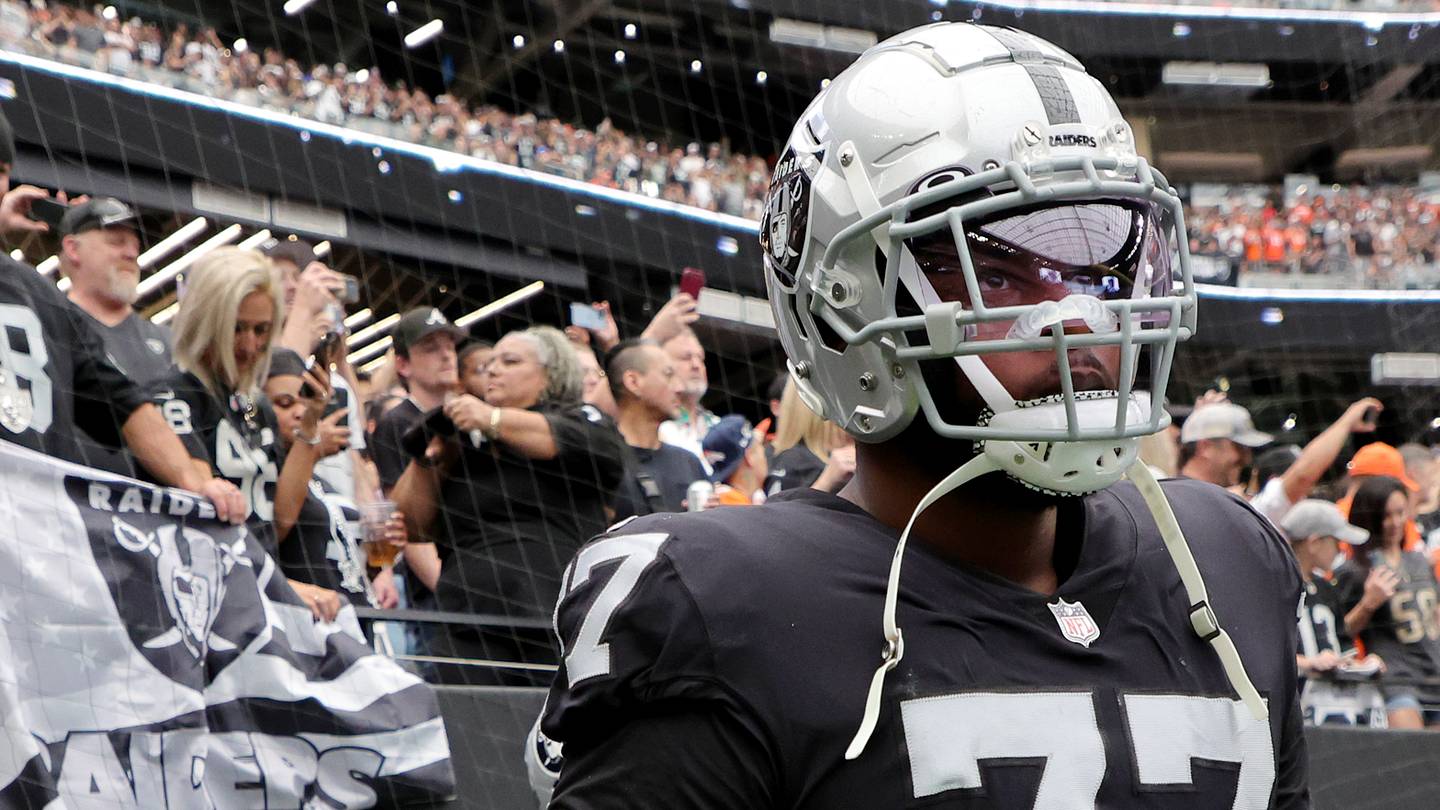 Las Vegas Raiders minicamp: Thayer Munford ready to be starter at right tackle? - Vimarsana News