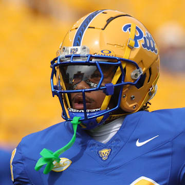 Sep 27, 2025; Pittsburgh, Pennsylvania, USA;  Pittsburgh Panthers defensive back Shawn Lee Jr. (28) warms up before the game against the Louisville Cardinals at Acrisure Stadium. Mandatory Credit: Charles LeClaire-Imagn Images