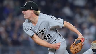 Chicago White Sox pitcher Jonathan Cannon (48) throws against the New York Yankees at Yankee Stadium.