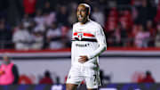 Lucas Moura deve começar no banco