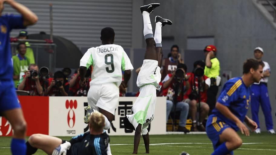 Julius Aghahowa celebration vs. Sweden