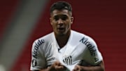 Marcos Leonardo fez um dos gols do Peixe no último jogo entre as equipes