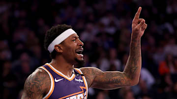 Phoenix Suns v New York Knicks