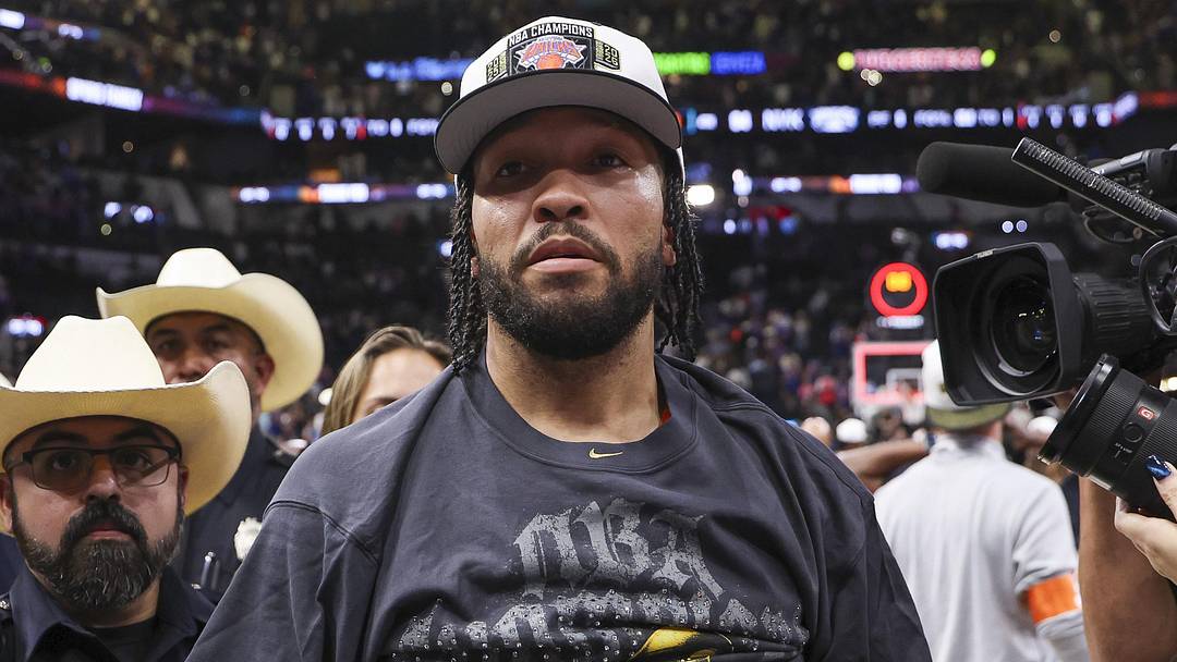 Jun 13, 2026; San Antonio, Texas, USA; New York Knicks guard Jalen Brunson (11) walks off the court after the Knicks defeat the San Antonio Spurs during game five of the 2026 NBA Finals at Frost Bank Center. Mandatory Credit: Geoff Burke-Imagn Images Jun 13, 2026; San Antonio, Texas, USA; New York Knicks guard Jalen Brunson (11) walks off the court after the Knicks defeat the San Antonio Spurs during game five of the 2026 NBA Finals at Frost Bank Center. Mandatory Credit: Geoff Burke-Imagn Images
