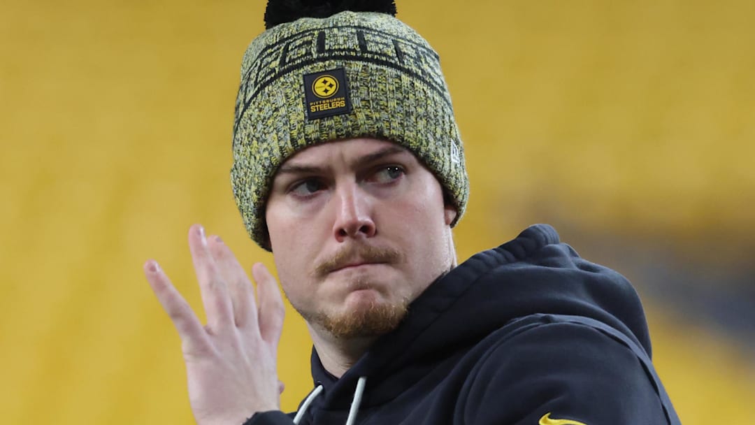 Pittsburgh Steelers quarterback Will Howard 