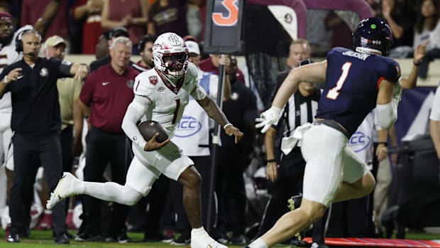 Tommy Castellanos Runs Ball