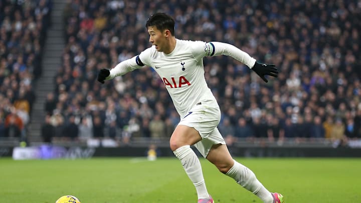 Tottenham Hotspur v Aston Villa - Premier League