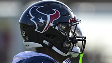 Houston Texans running back Dameon Pierce (31) catches a pass during training camp at the Texans practice facility. 