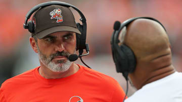 Cleveland Browns head coach Kevin Stefanski speaks with a member of his coaching staff during the second half of an NFL preseason football game at Cleveland Browns Stadium, Saturday, Aug. 10, 2024, in Cleveland, Ohio.