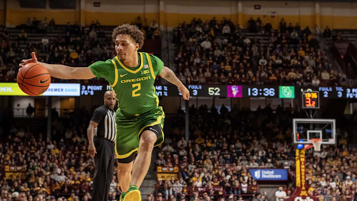 Jan 25, 2025; Minneapolis, Minnesota, USA; Oregon Ducks guard Jadrian Tracey (2) saves the ball from going out of bounds against the Minnesota Golden Gophers during the second half at Williams Arena. Mandatory Credit: Nick Wosika-Imagn Images Jan 25, 2025; Minneapolis, Minnesota, USA; Oregon Ducks guard Jadrian Tracey (2) saves the ball from going out of bounds against the Minnesota Golden Gophers during the second half at Williams Arena. Mandatory Credit: Nick Wosika-Imagn Images