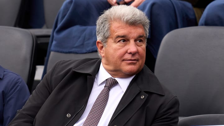 Joan Laporta se veut confiant quant à la situation financière de son club 