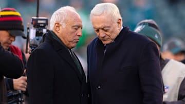 Dallas Cowboys v Philadelphia Eagles