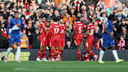 Salah comandou o Liverpool em mais uma vitória na Terra do Rei 