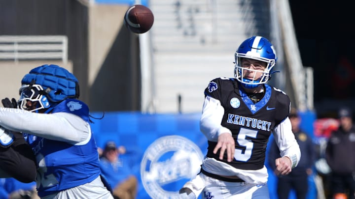Kentucky’s Zach Calzada threw a completion against the defense of Kentucky during their Spring practice finale at Kroger Field.
April 12, 2025 Kentucky’s Zach Calzada threw a completion against the defense of Kentucky during their Spring practice finale at Kroger Field.
April 12, 2025