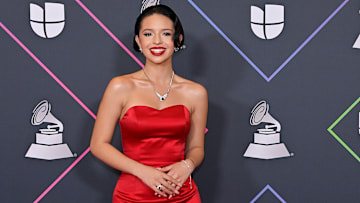 Ángela Aguilar es hija del cantante Pepe Aguilar y nieta de la artista Flor Silvestre