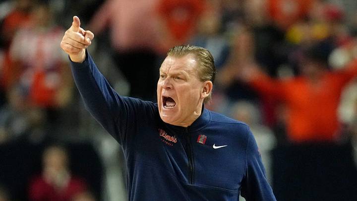 Illinois Fighting Illini head coach Brad Underwood