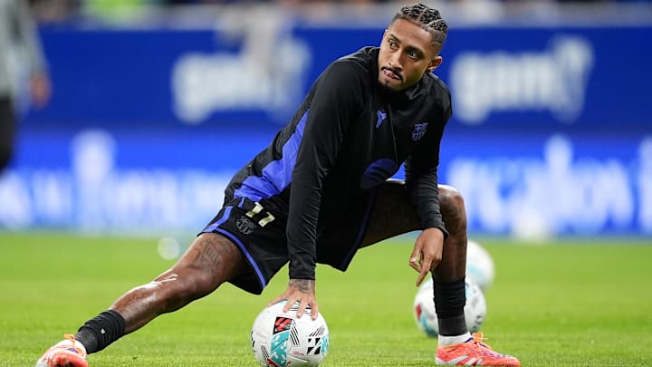 Raphinha était présent à la séance d'entraînement du Barça ce mercredi. Raphinha était présent à la séance d'entraînement du Barça ce mercredi.