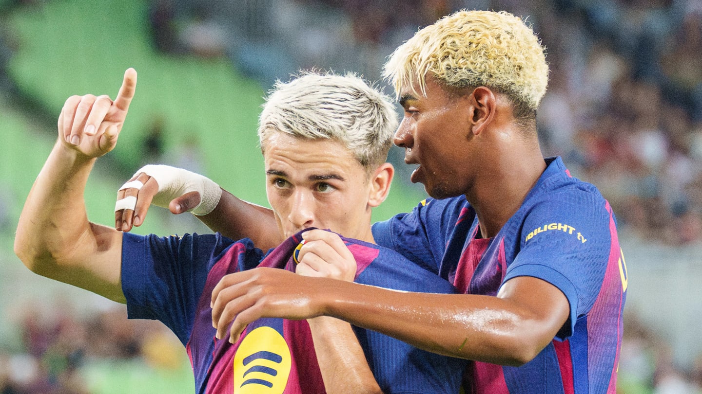 Barcelona Hosts Como in Preseason Joan Gamper Trophy