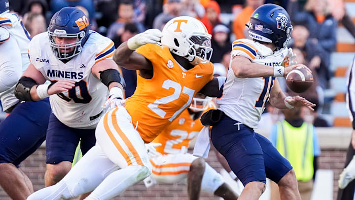 The Atlanta Falcons moved back up into the first round to select former Tennessee Vols edge rusher James Pearce. Jr.
