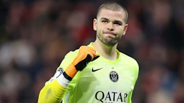 Lucas Chevalier - Paris SG