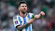 Messi fue acusado por "Canelo" de pisotear la camiseta de México