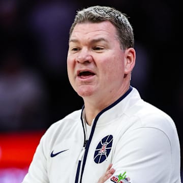 Arizona Wildcats head coach Tommy Lloyd.
