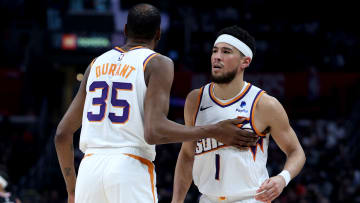 Phoenix Suns v Los Angeles Clippers