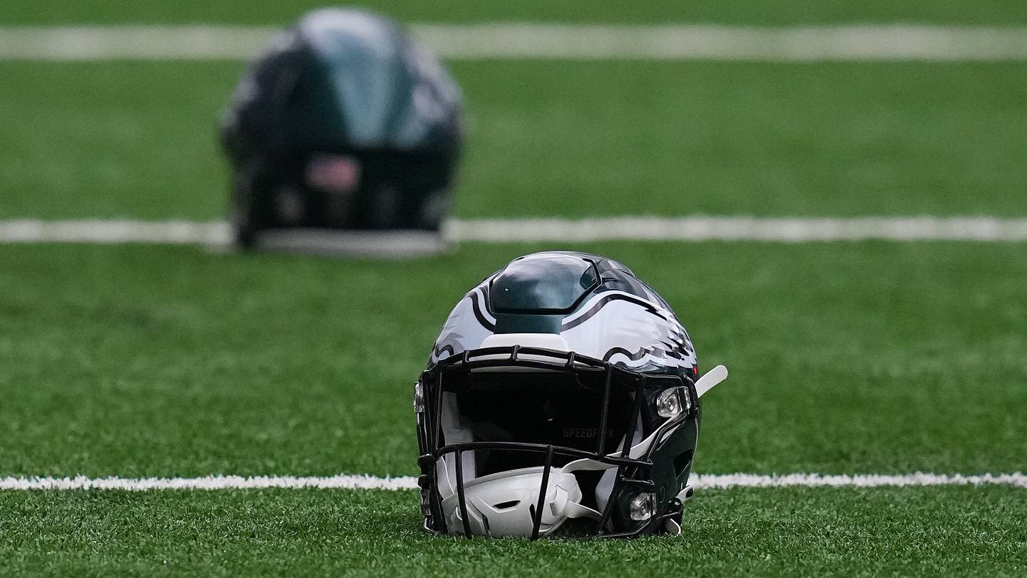 Recent Eagles addition calls it a career after nine NFL seasons - Vimarsana News