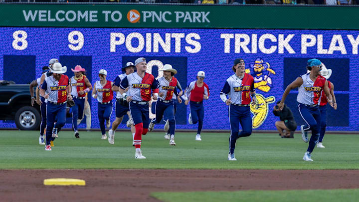 The Texas Tailgaters enter the field during the Savannah Bananas game against the Texas Tailgaters Saturday, Aug. 30, 2025 at PNC Park in Pittsburgh, Pa.