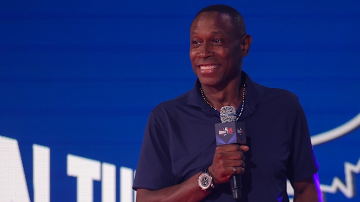 Jul 13, 2025; Atlanta, GA, USA; Former MLB outfielder Kenny Lofton on the stage during the MLB Draft at The Coca-Cola Roxy. Mandatory Credit: Brett Davis-Imagn Images