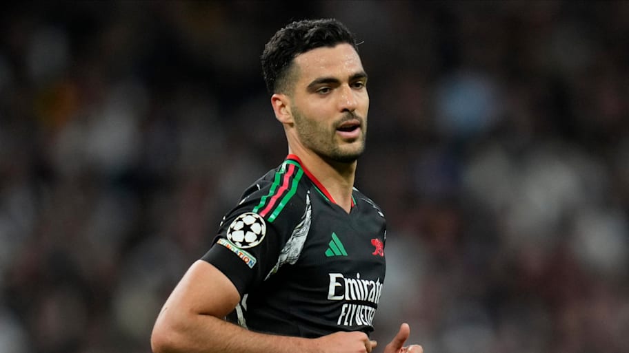 Mikel Merino plays against Real Madrid in the Champions League