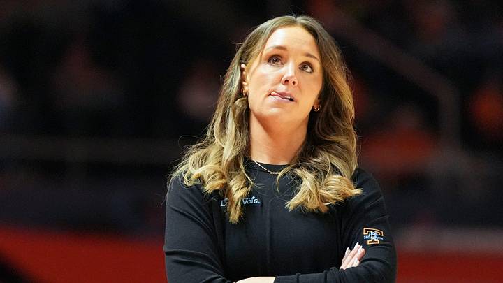 Tennessee basketball coach Kim Caldwell paces the floor during the NCAA college basketball game against Florida on January 1, 2026, in Knoxville, Tenn.