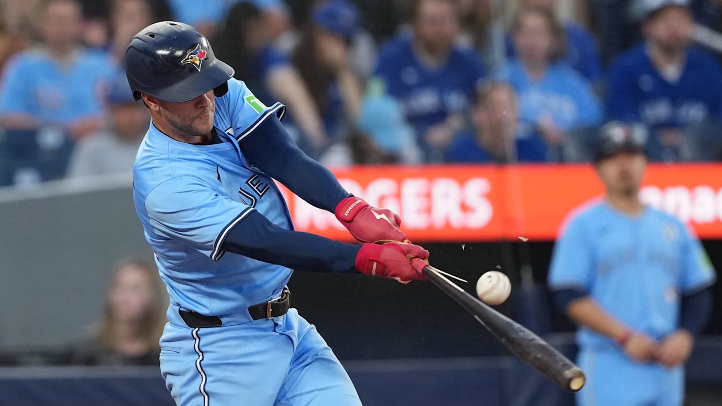Blue Jays Secure Extra-Innings Win Over Cardinals Amid Rotation Challenges